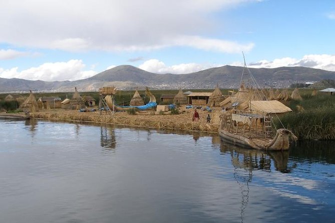 Lake Titicaca Day Tour from Puno - Morning on the Water: Uros Floating Islands by Motor Boat