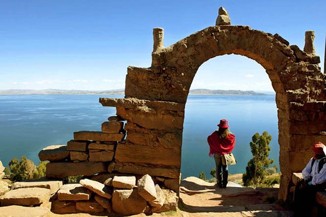 Lake Titicaca (Day Trip) Uros & Taquile Islands - Morning in Puno: Pickup, Pier Stop, and Getting on the Lake