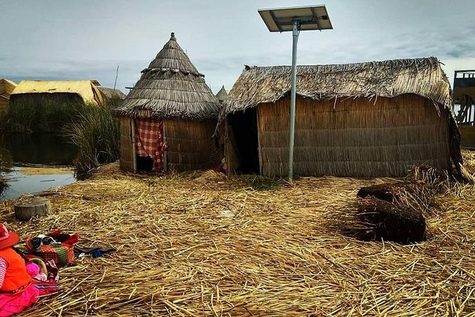 Lake Titicaca (Half Day) - Uros Island - Optional traditional reed boat ride: how to decide without feeling pressured