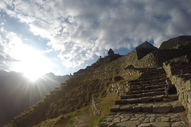Lares Trek to Machu Picchu: 4-Day Tour - Day 4: Machu Picchu circuit with guided context, then free wandering