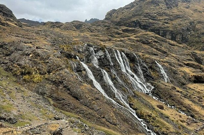 Lares Trek to Machu Picchu 4 Days - What you carry, what the mules carry, and smart packing for altitude