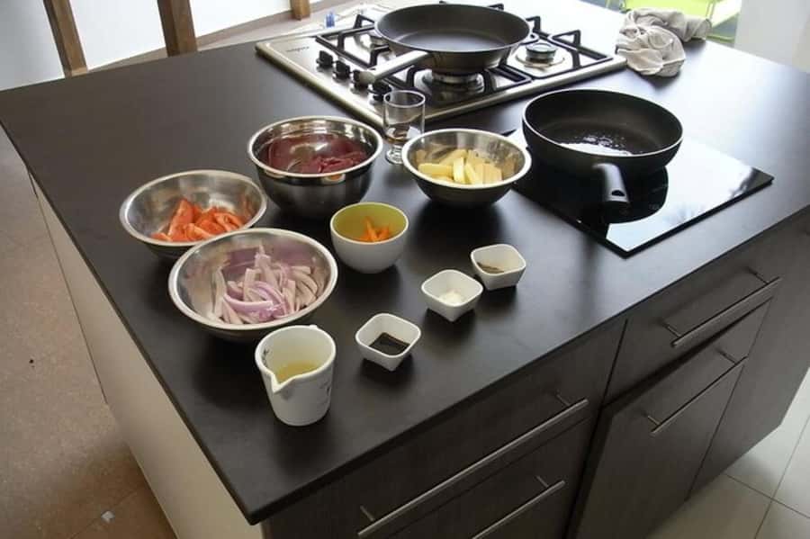 Lima: 4-Course Peruvian Cooking Class in Miraflores - Drinks and refreshments, how the included pisco sour fits in