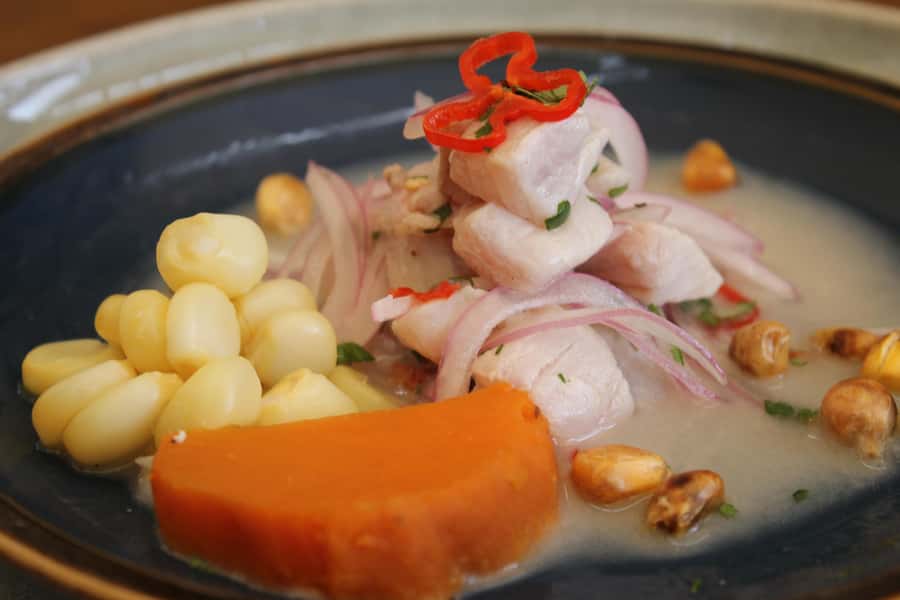 Lima: 4-Course Peruvian Cooking Class in Miraflores - The 195-minute flow: pisco sour, then four courses you cook