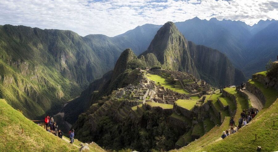 Lima: 7-Day Inca Tour with Flights and Machu Picchu - Hotels, breakfasts, and what $1,379 really buys you