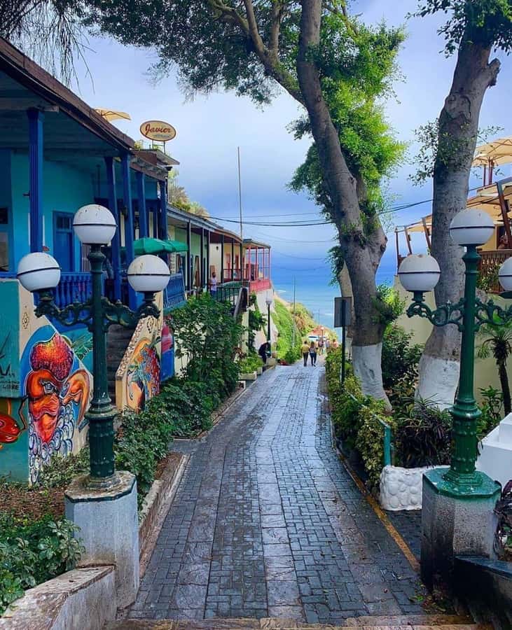 Lima: Barranco Walking Tour - Street Art & Photo Stops - Barranco’s street art walking tour, why it feels like a neighborhood