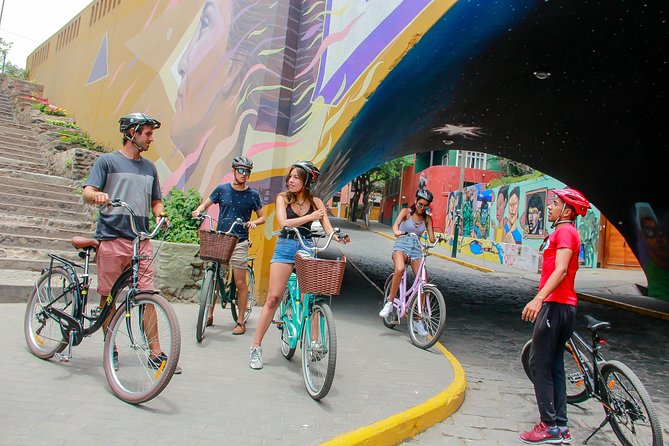 Lima bike Express Tour - Barranco: street art vibes, seaside energy, and the Bridge of Sighs