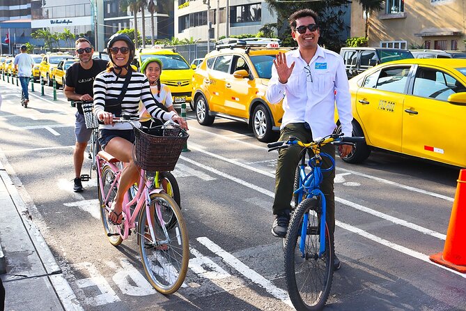 Lima Bike Tour in Miraflores & Barranco - Shared small group - Miraflores first: Parque Kennedy, Parque del Amor, Larcomar