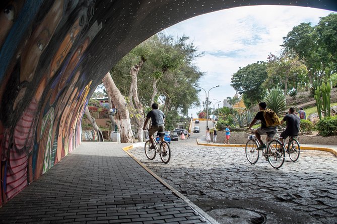 Lima Bike Tour Miraflores - Barranco + Huaca Pucllana! - Barranco’s street art and the Bridge of Sighs moment you will remember