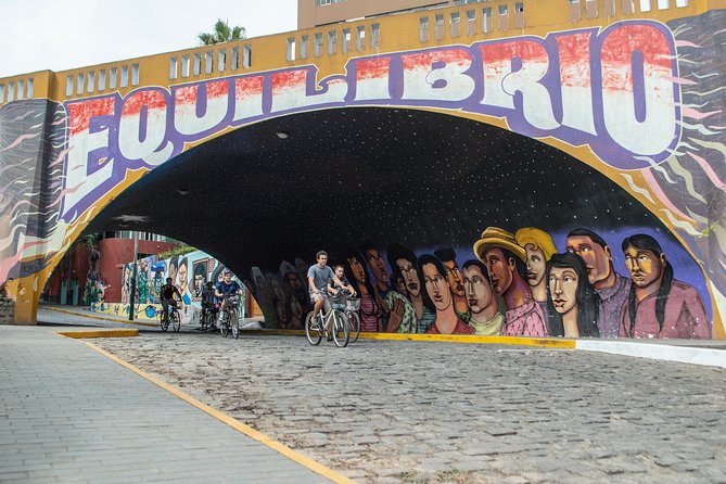 Lima Bike Tour Miraflores Barranco - The route overview: from Miraflores parks to Larcomar and the boardwalk