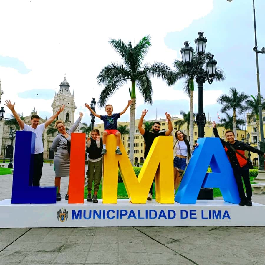Lima: City Highlights Walking Tour & Catacombs - Getting Oriented Fast in Lima’s Historic Center