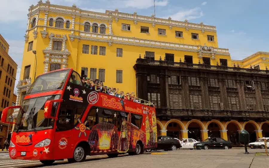 Lima : City tour 360° Panoramic bus - Sightseeing Tour - Miraflores pickup at Av. Petit Thouars 5490, then straight into the highlights