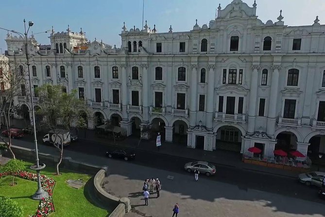 Lima City tour and Catacombs Museum (04 hours) Private Tour with guide in Lima - El Parque del Amor: the Feb 14 love story behind the views