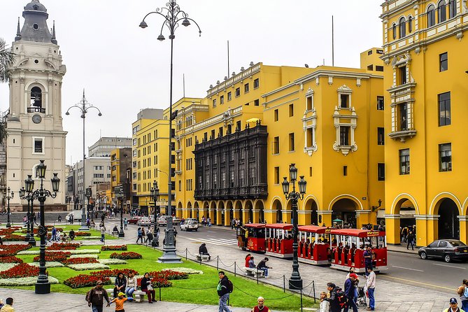 Lima Cultural City Tour & Catacombs Museum Visit (Small Group) - Guides make the difference, and this one seems to deliver