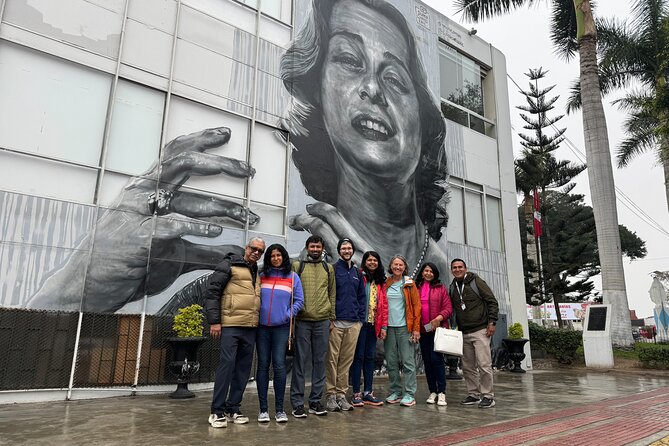 Lima Districts: Miraflores, Barranco and San Isidro - Stop 1: Parque El Olivar de San Isidro, 300-year olive trees and a breather