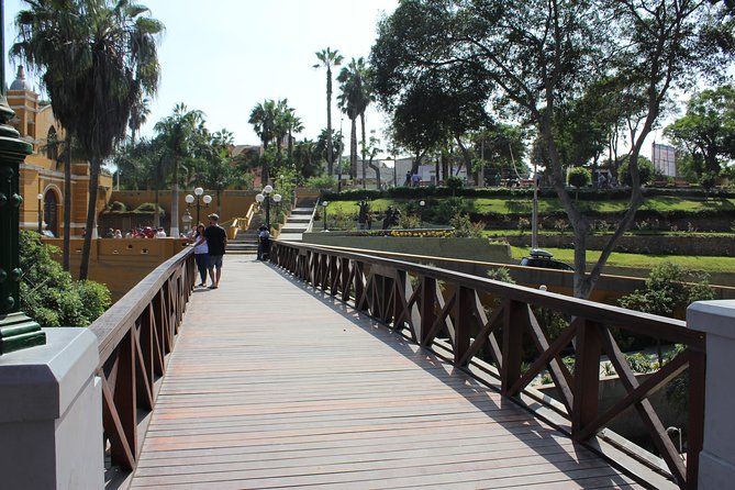 Lima FD Experience Pachacamac, Barranco, City Centre & Water Park - Pachacamac: Inca and pre-Inca oracle ruins with Pacific Ocean views