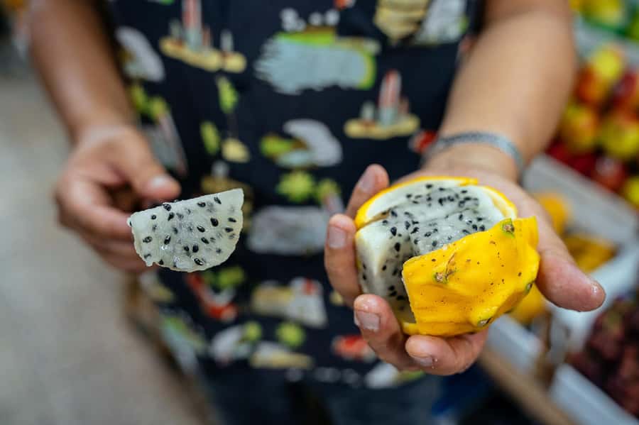 Lima: Flavors and Tradition Walking Tour with Food Tasting - Plaza Mayor and Congress Palace: Historic Landmarks While You Snack