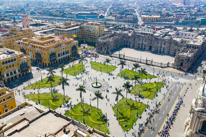 Lima Half-Day Tour: Historic Center & Miraflores Small Group - The CHURROS SAN FRANCISCO Stop: A Tiny Break With Real Local Flavor