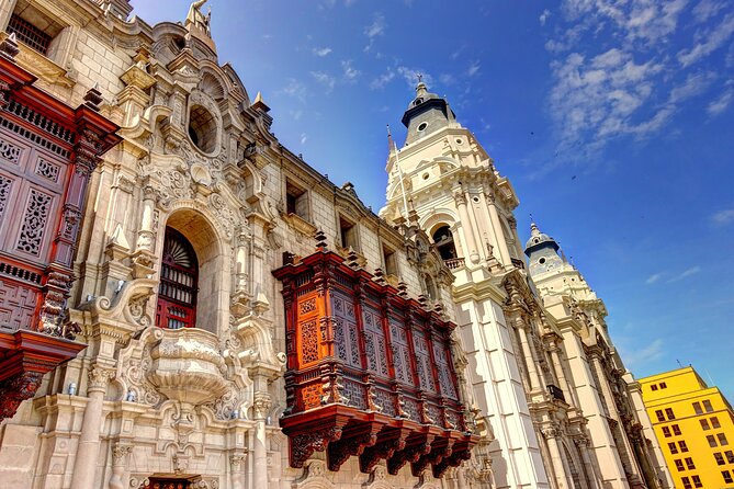 Lima Half-Day Tour: Historic Center & Miraflores Small Group - Plaza de Armas (Plaza Mayor): Power, Faith, and the Center Line