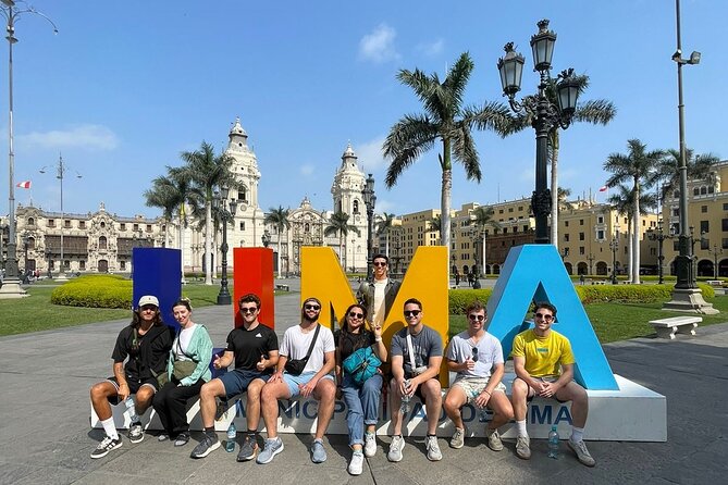 Lima Half-Day Tour: Historic Center & Miraflores Small Group - El Parque del Amor in Miraflores: Pacific Views and Love-Themed Tiles