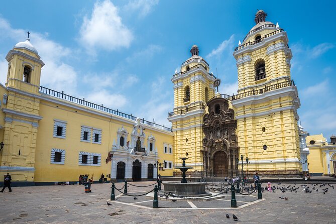 Lima Half-Day Tour: Historic Center & Miraflores Small Group - San Francisco Convent and Catacombs: The Main Event