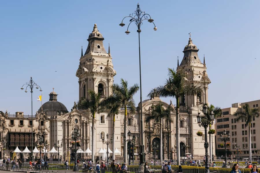 Lima: Historic Center Street Food, Market, and Eateries Tour - The local bar finish and what you’re likely to feel at the end