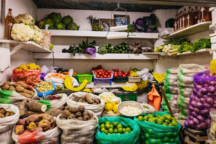 Lima: Historic Center Street Food, Market, and Eateries Tour - Classic Lima hits: anticuchos, creole churros, and chilcano