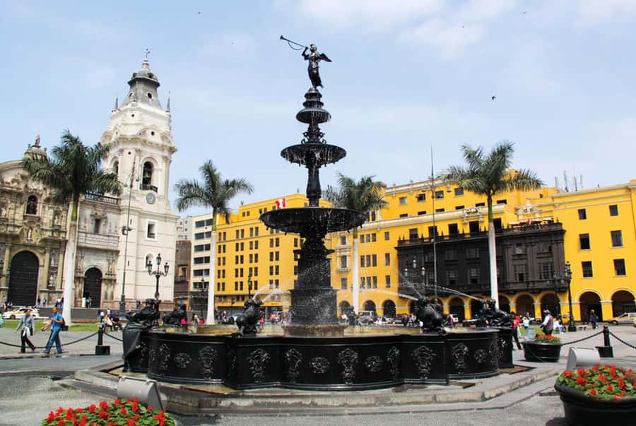 Lima: Historical, Colonial, and Modern City Tour - San Francisco Convent: Colonial Power Plus Serious Art