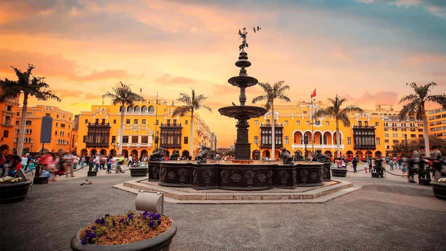 Lima: Incredible City tour half day - Parque del Amor: Love Park, the statue, and sea views