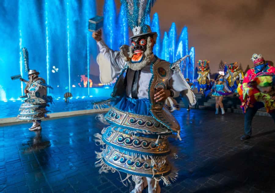 Lima: Magic Water Circuit and Dinner Show Tickets - The Magic Water Circuit: 13 Fountains, One Massive 80-Meter Moment