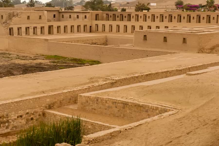 Lima: Pachacamac Ruins & Barranco Half-Day Guided Tour - Museum Stop: Pottery, Textiles, Shell, Stone, and a 1938 Idol