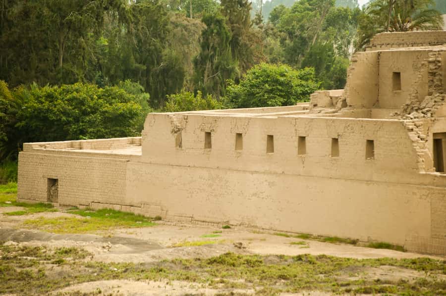 Lima: Pachacamac Ruins & Barranco Half-Day Guided Tour - Guide and Driver: The Real Difference Maker in Lima