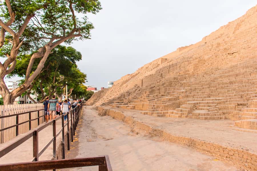 Lima: Private Tour to Huaca Pucllana and Huaca Mateo Salado - Two huacas, one half-day in Lima that feels like you left the city