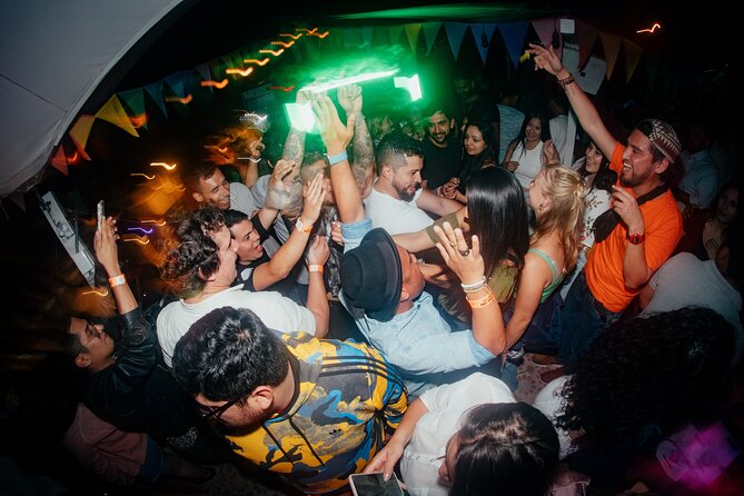 Lima Pub Crawl - Party tour: Friday Barranco/Saturday miraflores - The bar-hopping rhythm: 45 to 60 minutes at each stop