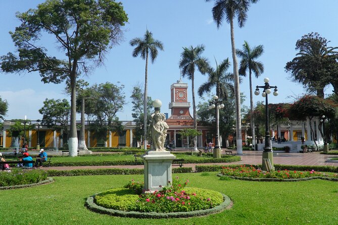 Lima’s Most Charming Hoods: Private Half Day with Local Guide - Barranco in one hour: Bridge of Sighs, viewpoints, and ocean air