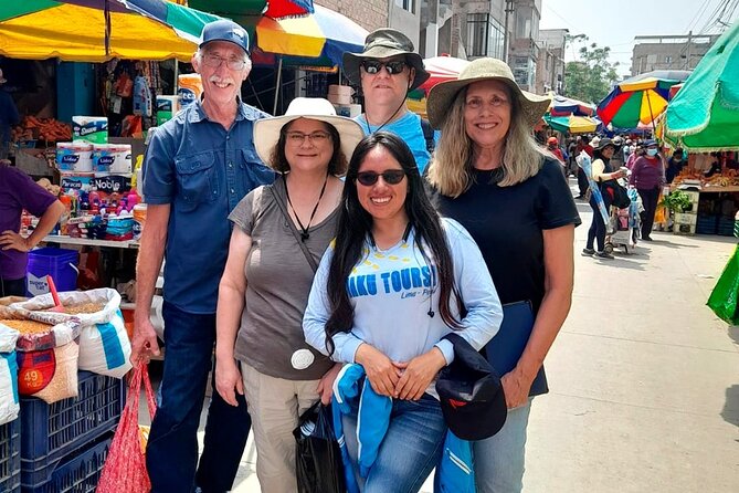 Lima's Reality Tour: Shanty Town + Local Lunch + City Tour - Pasaje Santa Rosa and Santo Domingo Convent: sacred spaces with living traditions