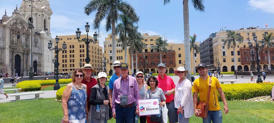 Lima: Shore excursion from the Port of Callao for Cruises - Plaza de Armas moments and the photo-stop strategy