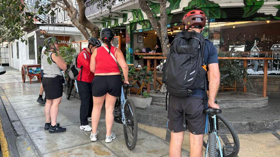 Lima: Sightseeing Bike Tour with Food and Drink Tastings - Price and value: what $65 buys you in real terms