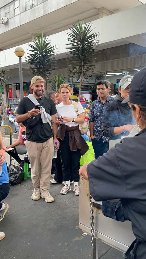 Lima Street Food: A gastronomic adventure through the city. - Practical tips for your feet, your stomach, and Lima sun