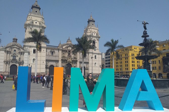 Lima Walking City Tour with Catacombs Museum visit (Small Group) - Plaza de Armas: colonial Lima in one walkable square