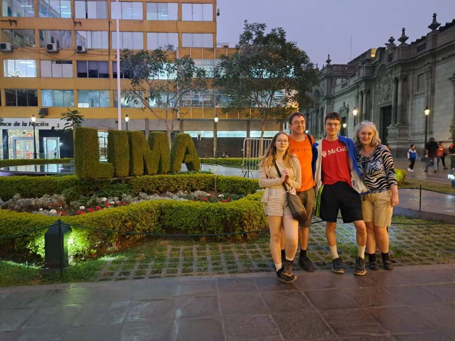 Lima: Water Magic Circuit, Downtown and Catacombs Night Tour - Should you book this Lima Water Magic Circuit and Catacombs Night Tour?