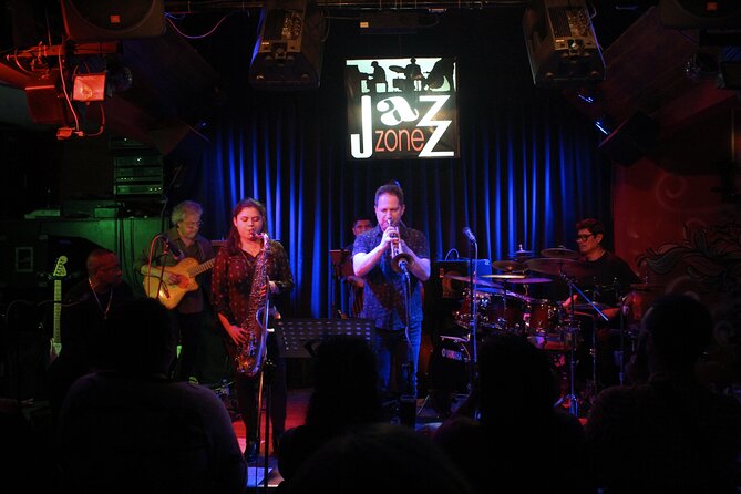 Live Afro-Peruvian Jazz Music - Jazz Zone in Miraflores: the room where the music lands closer