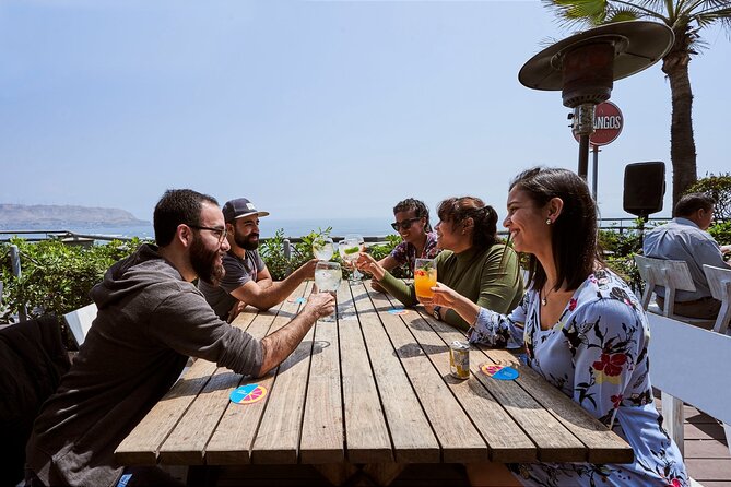 Lunch Menu at Mangos Larcomar restaurant - Views, bay walk, and terrace sunset: what to do during the meal window