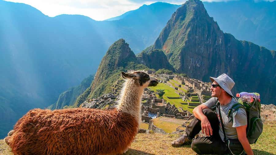 Machu Picchu: 1-day tour by Vistadome Panoramic train - The 4:00 am start from Cusco, and why it matters