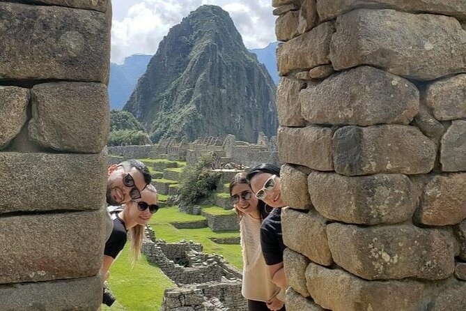 Machu Picchu 1 Day Tour from Cusco by Train - Train from Ollantaytambo to Aguas Calientes: the part you should actually enjoy