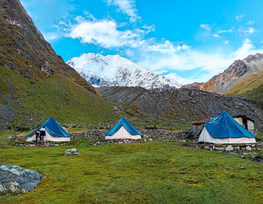 Machu Picchu: 5-Day Salkantay Trek with Panoramic Train - Day 3: Pachamanca, Coffee Farms, and Llactapata’s First Machu Picchu View