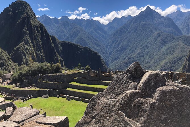 Machu Picchu and the Sacred Valley Express Adventure in 2 Days - Chinchero: main square views, farming platforms, and a real weaving lesson