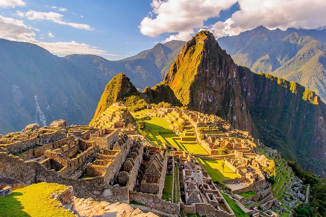 Machu Picchu By Train 2 Days Tour - Machu Picchu with a guide: what you actually get from 2 hours