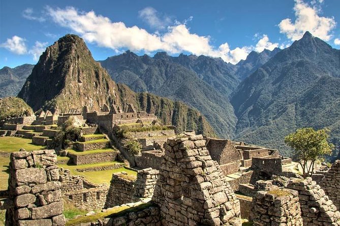 Machu Picchu By Train (Day Trip) - Pre-dawn Cusco pickup to Ollantaytambo, what your morning really looks like