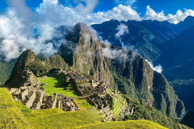Machu Picchu Circuit 2 by Panoramic Train 2Day/1Night in Private - After Machu Picchu: Getting Back to Aguas Calientes for Lunch and Train Time