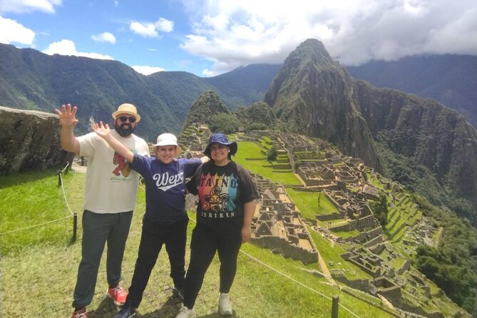 Machu Picchu Day Trip from Cuzco - Aguas Calientes (Stop 2): Lunch On Your Own and Time to Reset
